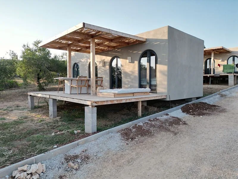 Hišica Mediterra Residences s pergolo in teraso na lokaciji